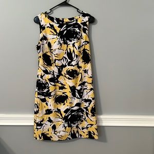 Dress is perceptions New York size 8 excellent condition